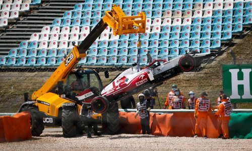 Utrku u Portugalu obilježila glupost bivšeg svjetskog prvaka; najiskusniji vozač u povijesti Formule 1 objasnio zašto mu se to dogodilo