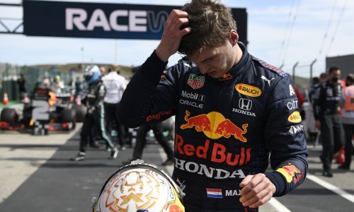 Max Verstappen se zbunjeno pitao zašto su mu to napravili? Ubrzo je stiglo objašnjenje koje je ušutkalo glavnog Hamiltonovog konkurenta