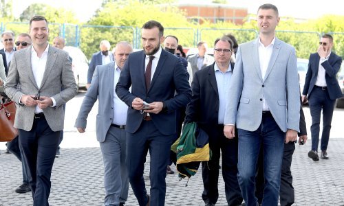 Filipoviću se u kampanji pridružio ministar Aladrović, propagirao investicije Vlade u Grad Zagreb