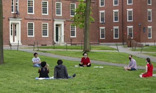 Harvard studentima uvjetuje cijepljenje protiv covida-19