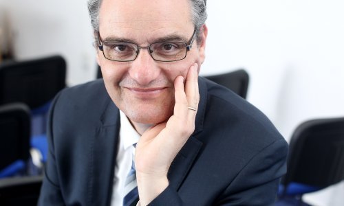 Oglasio se Vigilare o posvojenju istospolnih parova: Kukavički sudovi vratili su loptu natrag na politiku