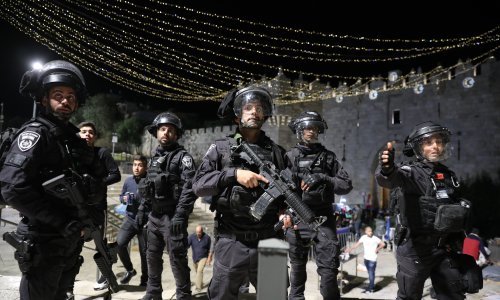 Više stotina ozlijeđenih Palestinaca u novim sukobima s izraelskom policijom u Jeruzalemu
