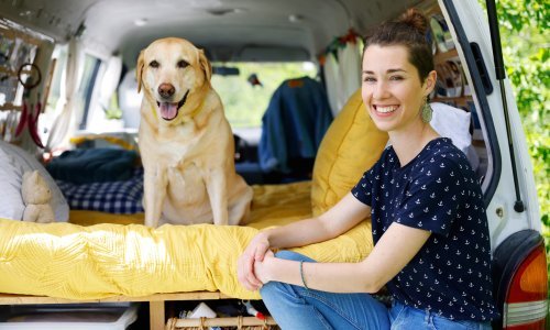 [FOTO/VIDEO] Život na četiri kotača: Dora Šušković Stipanović uredila je genijalan kombi i odvažila se na nešto čemu teže svi zaljubljenici u slobodu