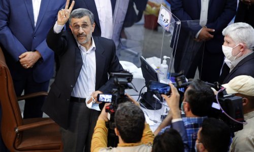 Bivši iranski predsjednik Ahmadinedžad želi se ponovno kandidirati