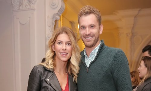 Jelena Perčin donedavno je bila razdvojena od svog supruga Momčila Otaševića, a sad ga hvali: 'Ništa mu nije teško, čovjek s njim stvarno poželi imati djecu'