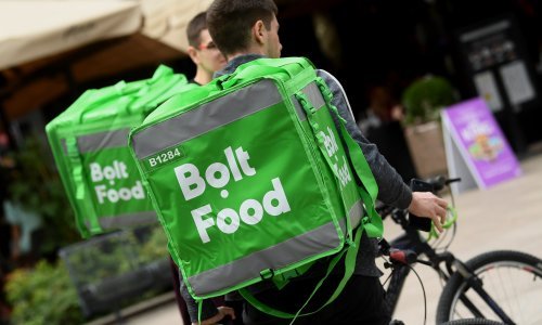 Dostavljačima hrane u pandemiji promet porastao 500 posto: Najbolje idu hamburgeri, pizze, banane, krumpir i jaja