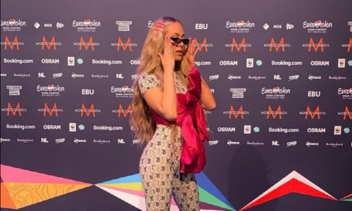 I ovoga puta privukla je svu pozornost: Albina u stajlingu koji je sve samo ne običan