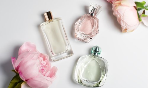 Obožavat ćete ih: Ovo je 10 najboljih cvjetnih parfema za toplije dane