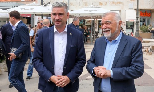 Mesić: Milanović i Plenković su kao dva jarca na brvnu