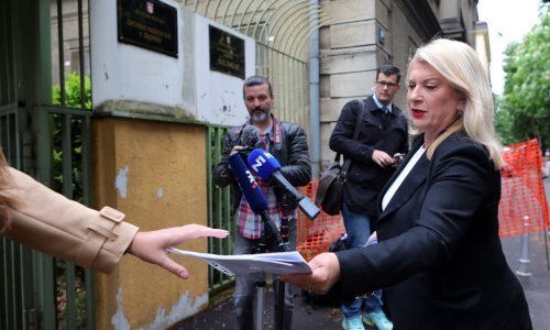 'HAKOM govori neistinu! Nemamo veze s brojem s kojeg su zvani građani da ne glasaju za Škare Ožbolt, Tomaševića i Pavičić Vukičević'