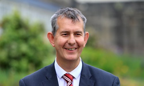 Edwin Poots novi šef sjevernoirskog DUP-a: Osebujni političar odbacuje teoriju evolucije i vjeruje da je svijet stvoren 4000 godina prije Krista