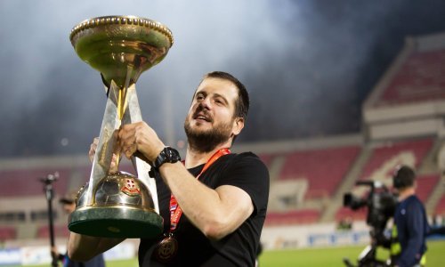 [VIDEO] Trener Vojvodine pred TV kamerama pokazao svoju šarmantnu stranu i komplimentom iznenadio novinarku