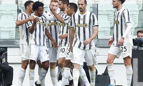 Juventus u dramatičnom derbiju pobijedio Inter i ostao u borbi za Ligu prvaka; Brozović u četiri minute zaradio dva žuta kartona, Perišić skrivio penal