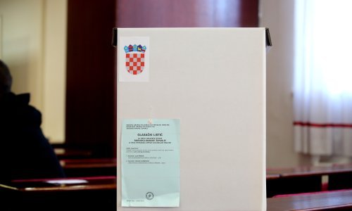 Na lokalnim izborima glasuje više od 2.200 osoba u izolaciji i samoizolaciji