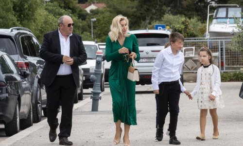 Kerum se na autocesti zabio u ogradu: Bila je velika kiša, baš je jako padalo. Najviše mi je zbog dice, oni su se baš pripali