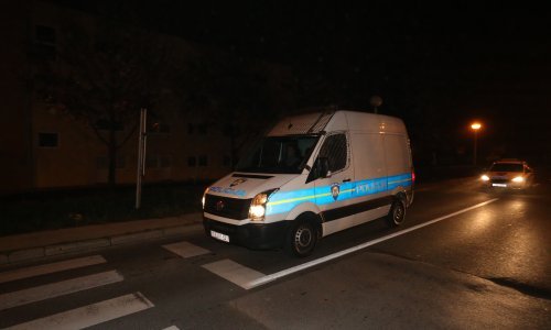 Pali krijumčari ljudima na granici sa Županjom; policija u prikolici pronašla pet stranaca