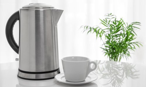 Muku mučite s kamencem u kuhalu za vodu? Evo kako ćete ga se riješiti u trenu