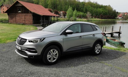[FOTO/VIDEO] Vozili smo Opel Grandland X 1.5 DTH 130 KS AT8; s automatskim mjenjačem ovaj je SUV svestraniji, praktičniji i dojmljiviji