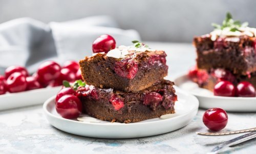 Ovaj jednostavan kolač lako će napraviti i početnici, a osvojit će vas bogatim okusom