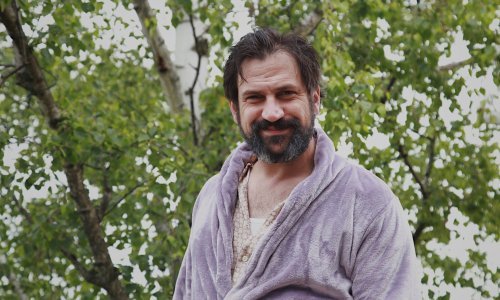 Nekonvencionalni hibrid trilera i drame s elementima apsurdnog humora: Počelo snimanje filma 'Stric' s Mikijem Manojlovićem i Goranom Bogdanom