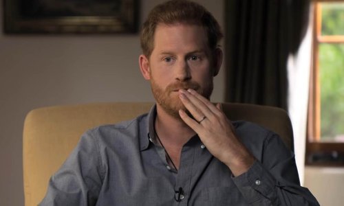 Princ Harry zadao još jedan udarac obitelji: Optužio oca da je patio zbog njega, a kaže i da Meghan nije okončala svoj život samo kako on ne bi izgubio još jednu ženu