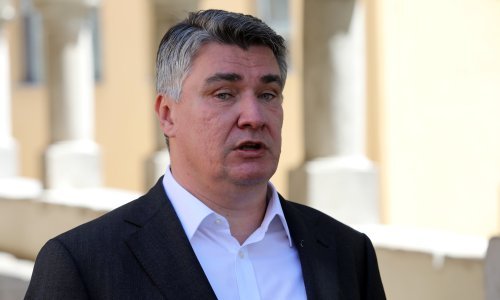 [VIDEO/FOTO] Milanović o događajima u Vinogradskoj bolnici: Katastrofalni nemar! To je trebalo odmah ugasiti - ili leti ministar ili liječnica. Plenković je to pustio