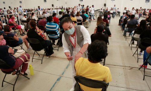 Imunitet na koronavirus kod onih koji su preboljeli COVID-19 i cijepili se mogao bi trajati doživotno