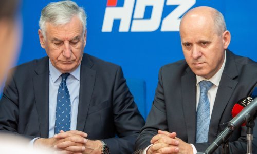 Dobroslavić u društvu Branka Bačića obišao Pelješac, u fokusu razvojni projekti