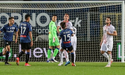 Pogledajte kako je Mario Mandžukić 'otpuhnuo' kapetana Atalante; nema šale s Hrvatom kad mu netko dirne suigrača