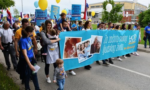 Hod za život: Vandali su nam u Zagrebu skinuli zastave