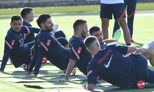 [FOTO] Hrvatska nogometna reprezentacija odradila u Rovinju prvi trening u sklopu priprema za Europsko prvenstvo