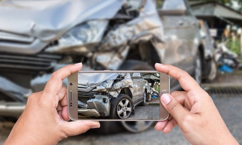 Otkrivamo kako najlakše prijaviti štetu u slučaju prometne nezgode