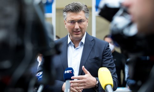 Grmoja tvrdi da Plenković koristi vladin avion za kampanju, premijer mu odgovorio: Bilo bi dobro da gospodin Grmoja zna da se mi rano ustajemo, da svaki dan jako puno radimo