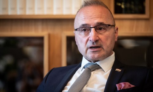 Grlić Radman u Portugalu o Schengenu, cijepljenju i turistima: Hrvatima više nije potreban nikakav odlazak u karantenu već samo negativan PCR test za ulazak u Portugal