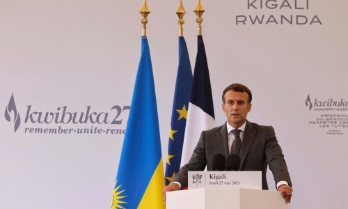 Macron: Cijepljenje postaje obvezno za zdravstvene radnike
