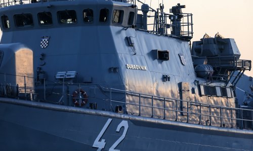 Raketna topovnjača 'Dubrovnik' otisnula se iz Lore prema Koperu, dio je međunarodne vježbe 'ADRION 21 LIVEX'