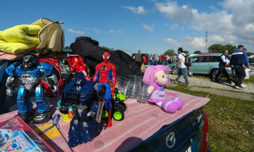 [FOTO] Građani jedva dočekali otvorenje popularnog Hrelića, kolona automobila na ulazu duga dva kilometra