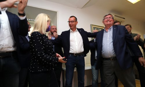 [VIDEO/FOTO] Marko Filipović novi je gradonačelnik Rijeke: 'Ovo je dokaz da je socijaldemokracija živjela u Rijeci, živi i dalje i živjet će'