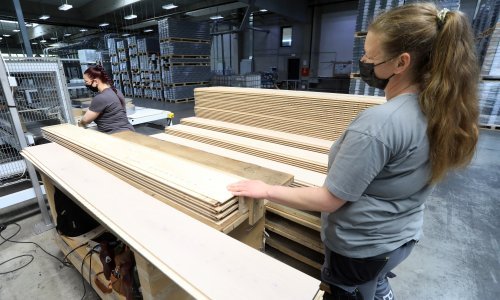 Oporavak ubrzao u drugom tromjesečju, industrijska proizvodnja porasla rekordnih 17 posto