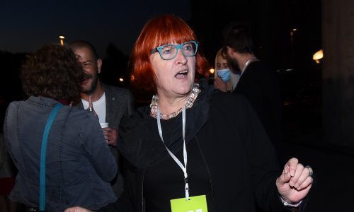 Rada Borić potvrdila nam je da ostavlja saborskih 15.000 kuna mjesečno za 16.000 kuna godišnje u Skupštini: Da, u komotnijoj sam poziciji, imam mirovinu iz Finske...