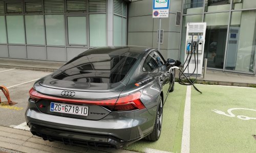 Htjeli ste kupiti e-vozilo uz državne poticaje? Bojimo se da ste zakasnili, jer je u samo nekoliko sati podijeljeno svih 90 milijuna kuna