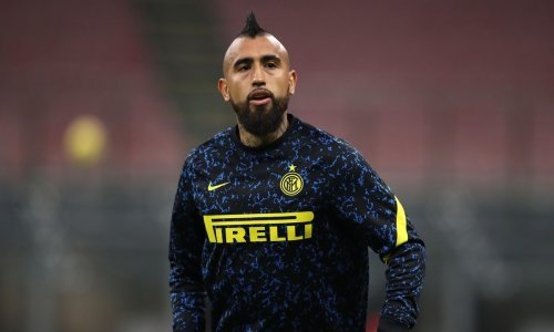 Legendarni Arturo Vidal hitno hospitaliziran i izoliran od ostatka reprezentacije; korona napravila paniku u sastavu Čilea uoči važne utakmice protiv Argentine