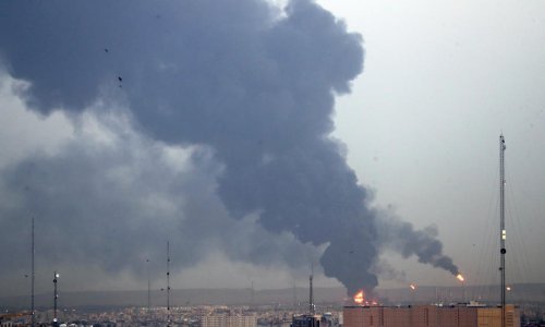 [VIDEO] Požar u naftnoj rafineriji u Teheranu, odbačena mogućnost sabotaže