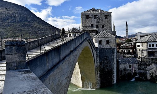 Mostarski HNK objavio natječaj za mladog redatelja/icu za dramski tekst 'Zid'