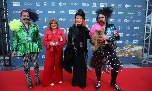 [FOTO] Pogledajte tko je sve stigao na dodjelu Porina; nakon dugo vremena uživa se uz svirku uživo i druženje