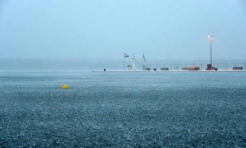 [FOTO/VIDEO] Grmljavinsko nevrijeme poharalo Istru, na Cresu zabilježena neobična pojava
