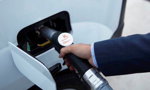 [FOTO] HYVIA će biti prva usluga mobilnosti temeljena na vodiku; zajednički projekt Renault grupe i Plug Power-a