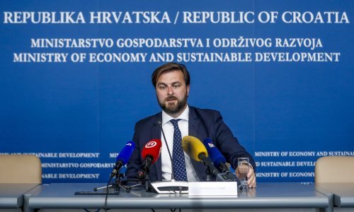 Ćorić se narugao Tomaševiću i Vukoviću oko imenovanja u Holdingu