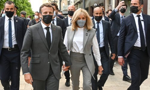 Utjelovljenje francuskog chica: Brigitte Macron privlačila poglede u neobičnom sakou