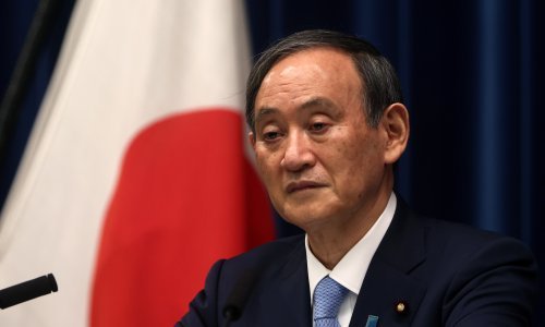 Japanski premijer Suga preživio glasanje o nepovjerenju